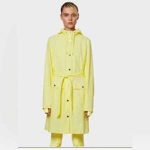 Rains Curve Jacket Belt Waist Yellow Straw Hood Size Small NWT